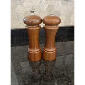CHEF SPECIALTIES CO USA Pepper Mill & Salt Shaker Set - Walnut-